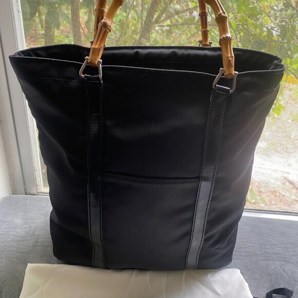✨Authentic Gucci Bamboo Black Hand Bag– Timeless Luxury✨ - Picture 2 of 6